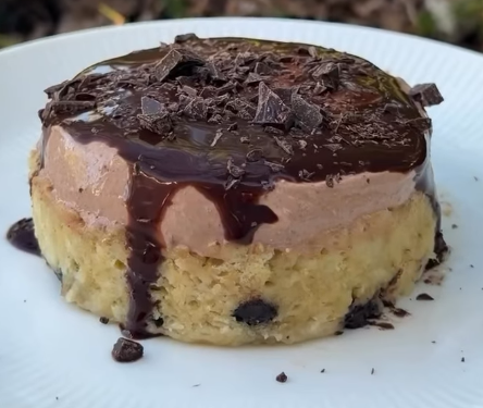 Quick Choc Chip Mug Cake