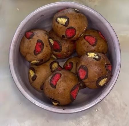  No Bake Mango-Strawberry Protein Cake Bites